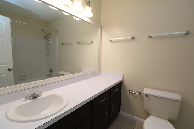 Building Photo - Bay Meadows 3BR Home Near NAS Pensacola with Granite Kitchen & Fenced Backyard