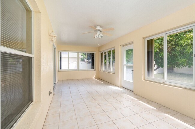 Building Photo - Great Location In NE Palm Bay!