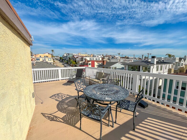 Building Photo - 133 34th St