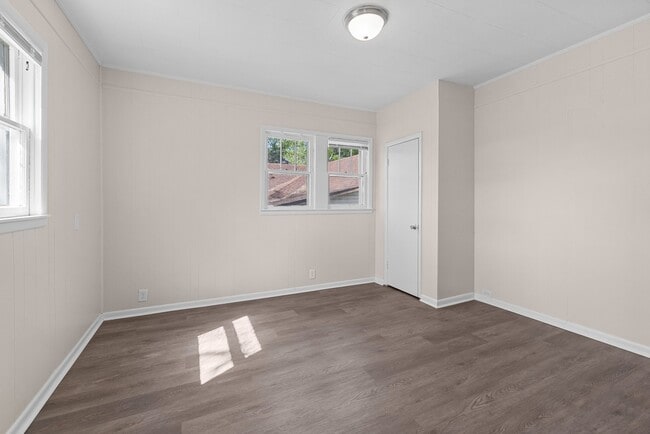 Building Photo - 2028 Avenue V
