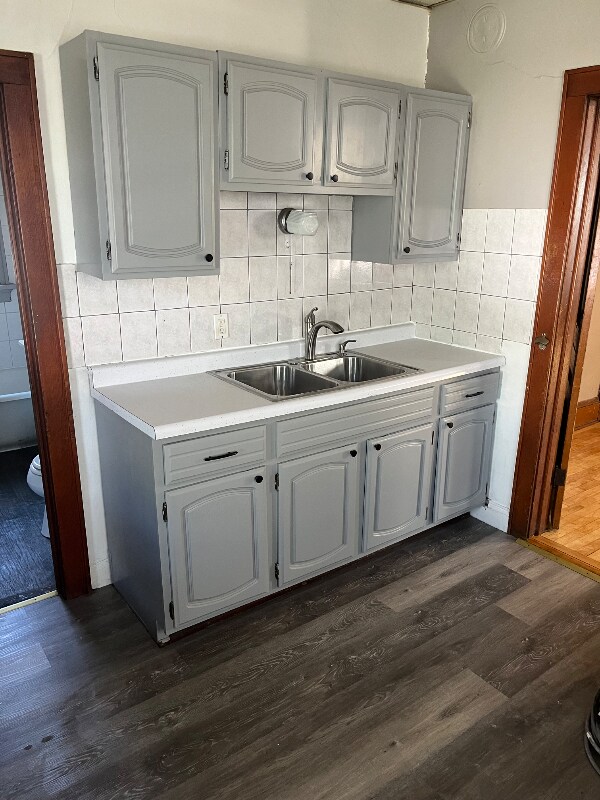 Building Photo - 2519 N Bartlett Ave