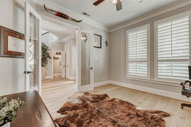 Building Photo - 5323 Lake Hill Farm Way