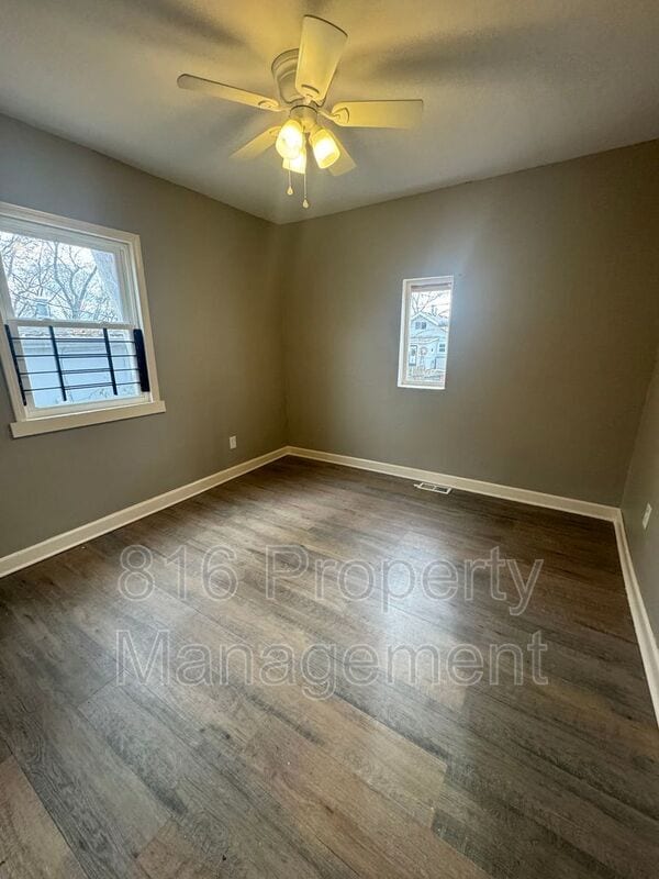 Building Photo - 1817 E 82nd St