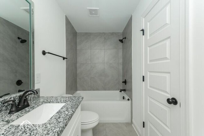 Building Photo - 3319 Old Hickory Blvd