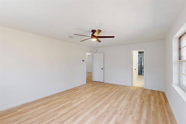 Building Photo - 820 Bedford Ct W