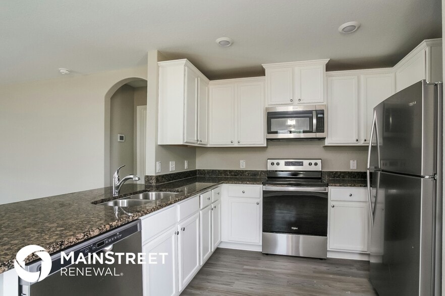 Building Photo - 26323 Michelangelo Dr