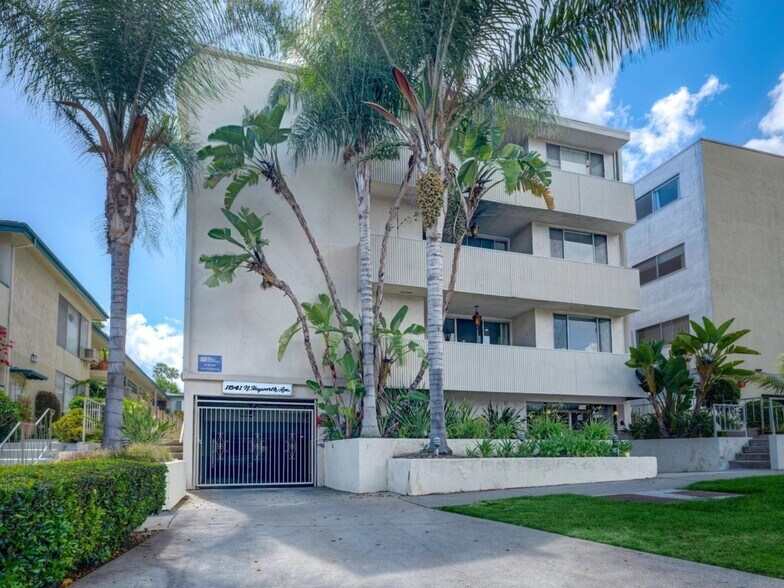 Building Photo - 1541 Hayworth Ave