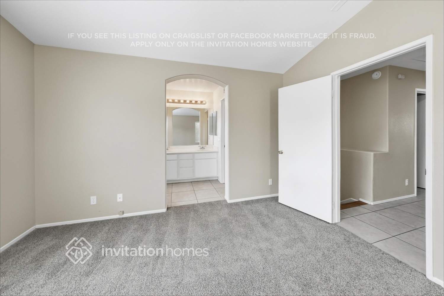 Building Photo - 488 Vista Del Sol