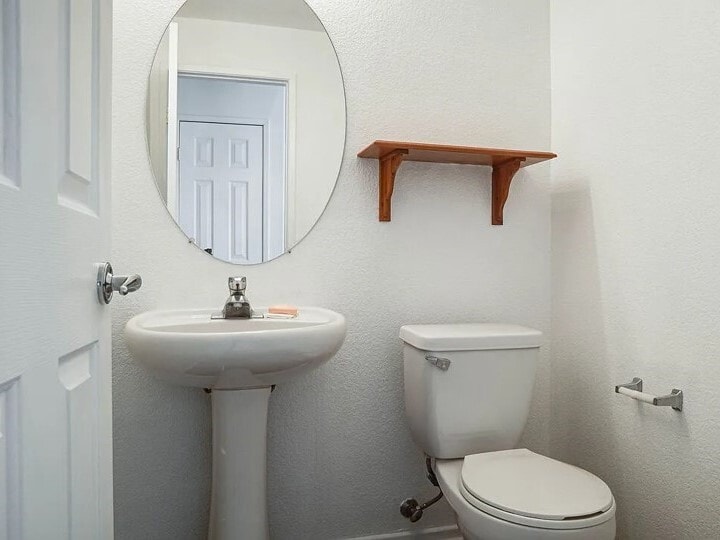 Building Photo - 26805 China Dr