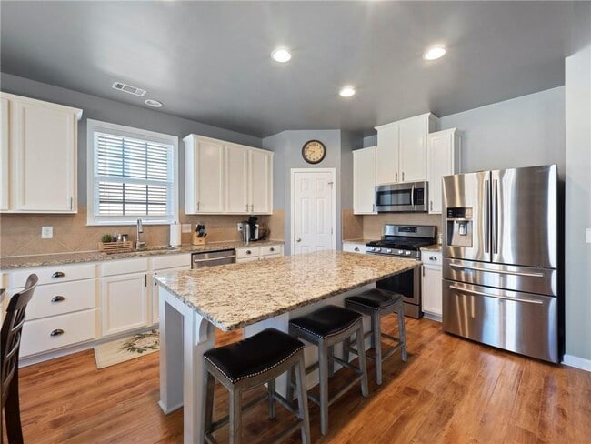 Building Photo - 1704 Ammons Falls Ct