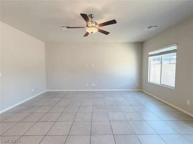 Building Photo - 7534 W Diablo Dr