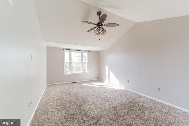 Building Photo - 40 Madison Way