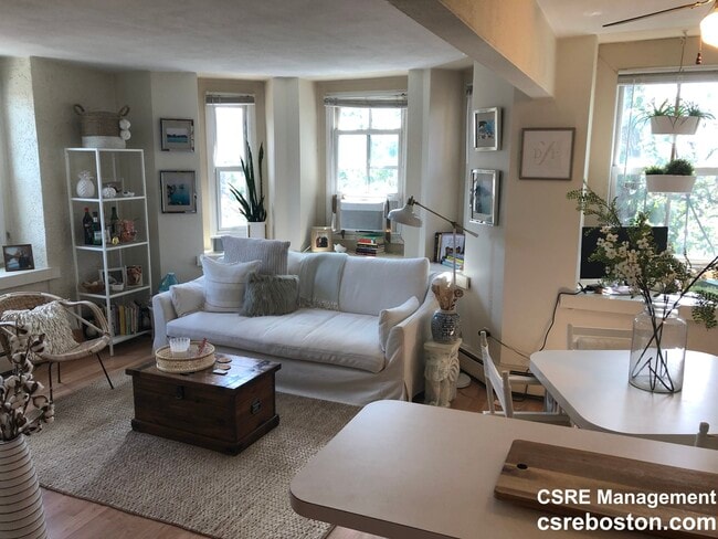 Building Photo - 2 Union Park