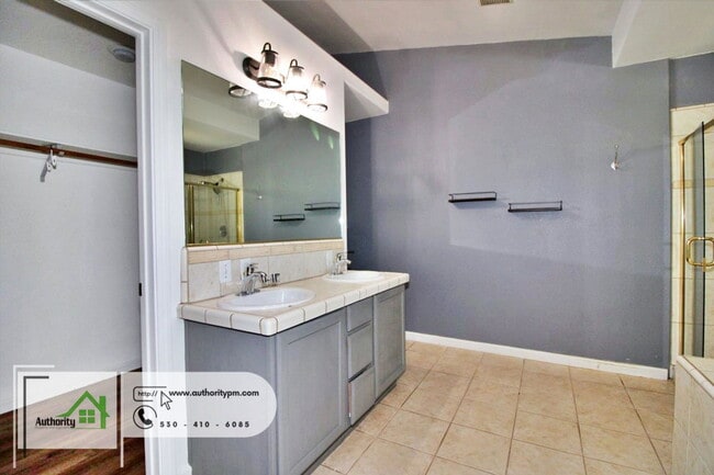 Building Photo - 6165 Terra Linda Way