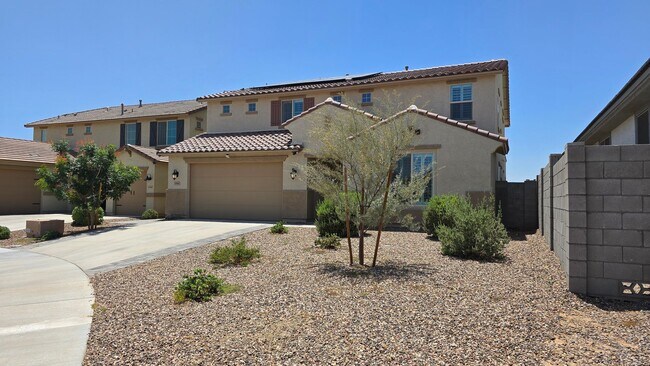 Building Photo - Newly built home with loads of space and S...