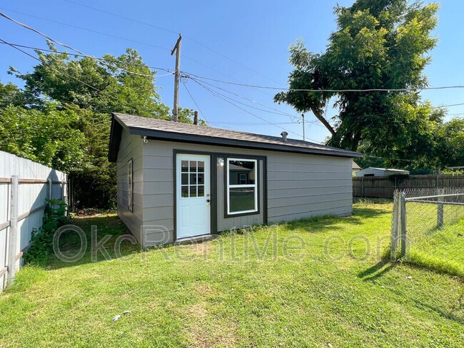 Primary Photo - 6703 NW 25th St