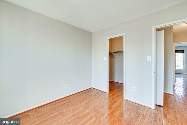 Building Photo - 1727 Cy Ct