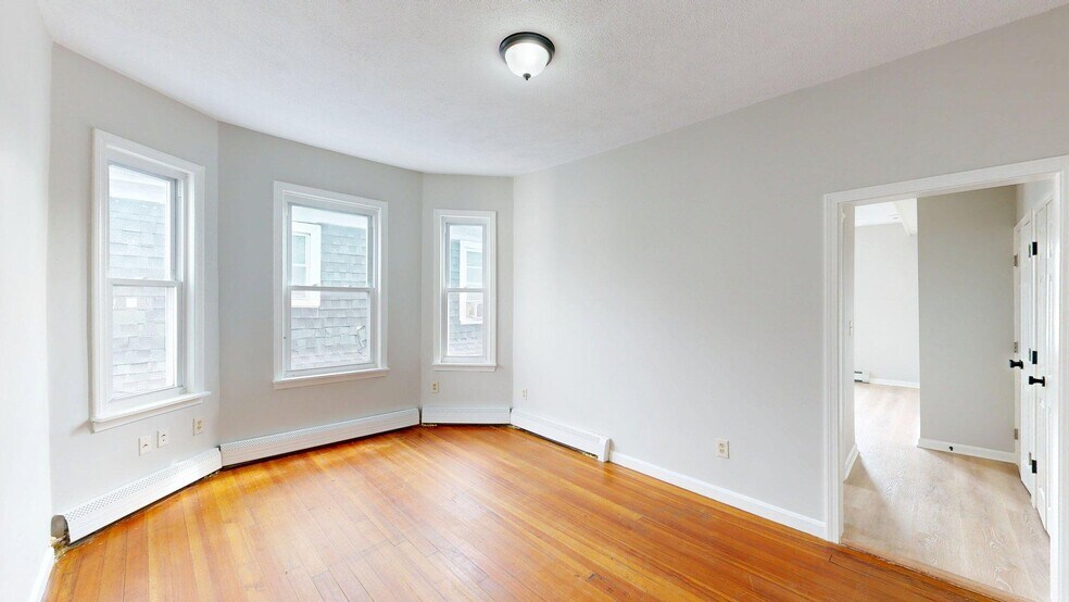 Building Photo - 165 Hichborn St