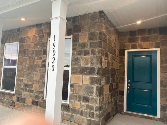 Building Photo - 19020 Yellow Birch Dr