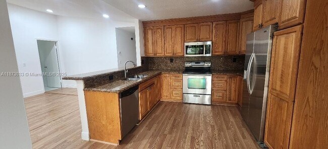 Building Photo - 10789 NW 9th Ct