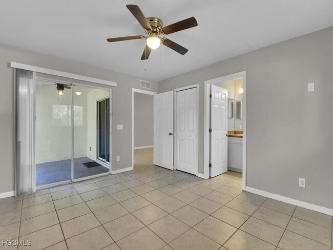 Building Photo - 801 Meadow Rd