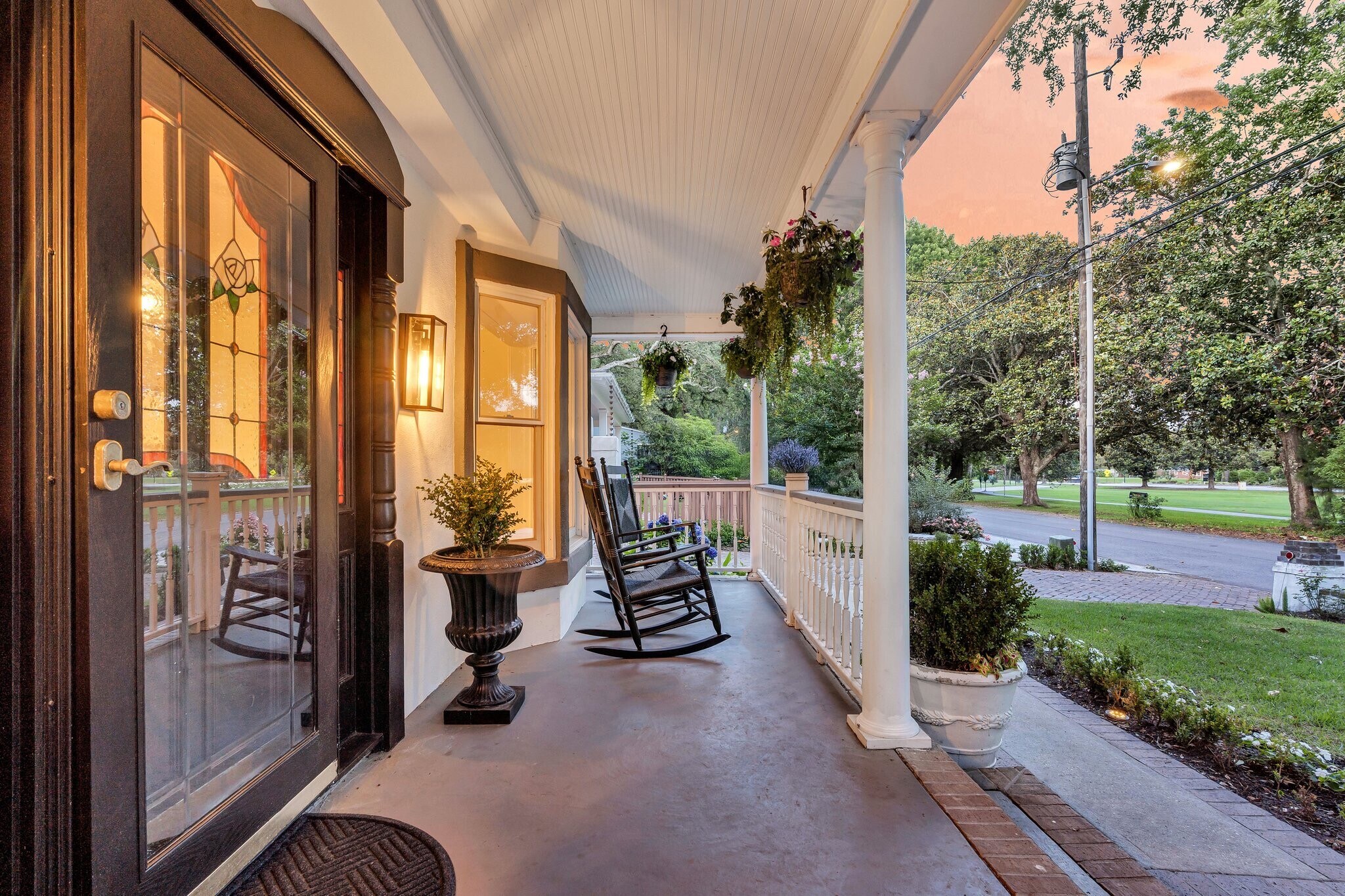 Main House Front Porch - 2142 Golfview Dr