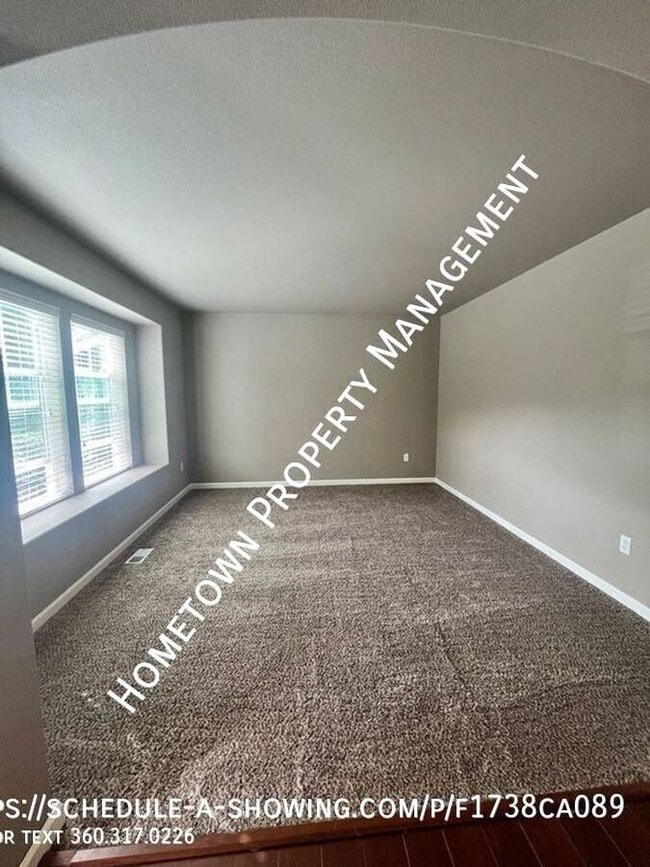 Building Photo - 7011 Prism St SE