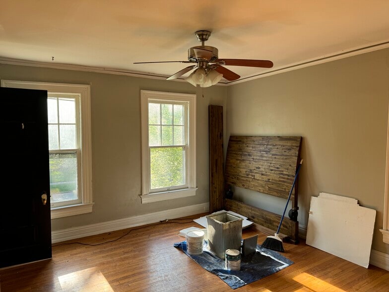 Bedroom - 2418 Robinwood Ave