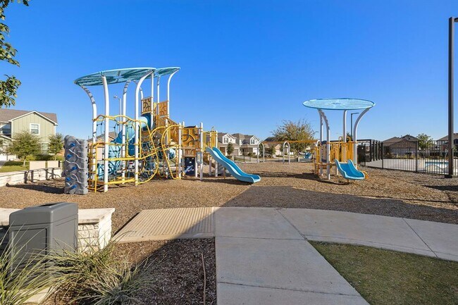 Building Photo - 1413 Cliffbrake Wy