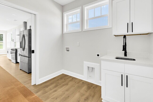 Building Photo - 117 Carshalton Dr