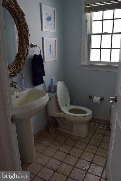 Building Photo - 205 W Brigantine Ave