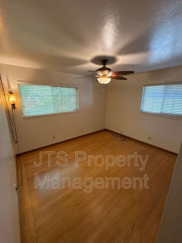 Building Photo - 6116 Mauer Ave