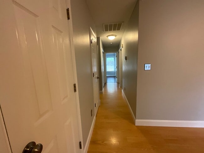 Building Photo - Poplar Grove! Northwest Schools - Updated ...