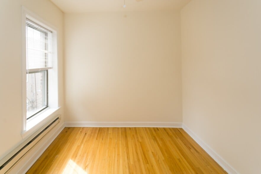 Building Photo - 3754 N Fremont St