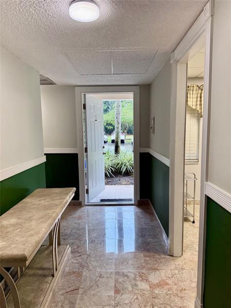 Building Photo - 2601 S Course Dr