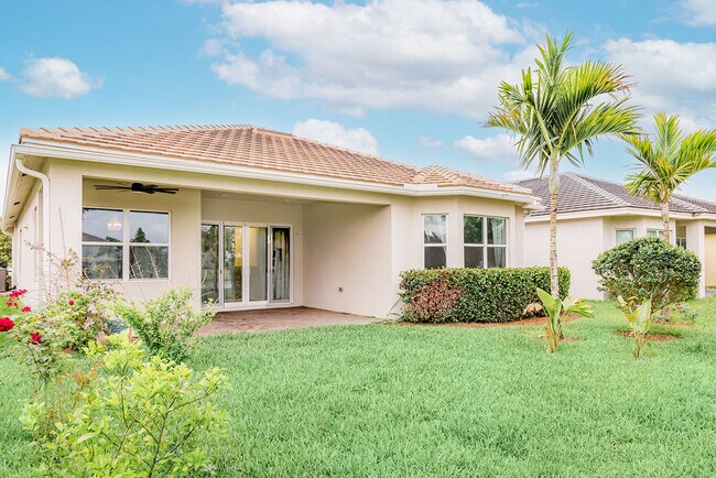 Building Photo - 15323 Goldfinch Cir