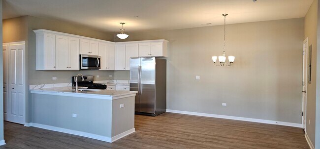 Building Photo - Chestnut - 2Br/2Ba Rental Home - First Floor