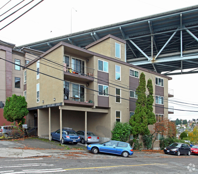 Primary Photo - Eastlake East Apartments