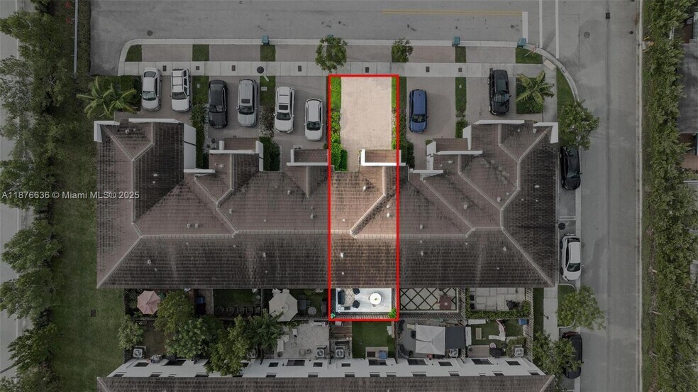 Building Photo - 403 NE 212th St