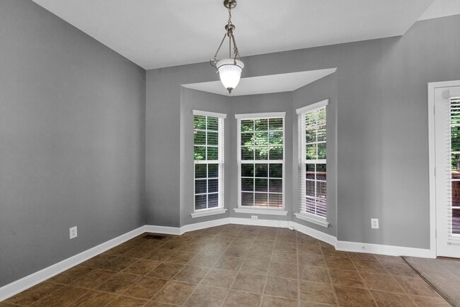 Building Photo - HUGE HOME IN CAIN RIDGE AT AN AMAZING PRIC...