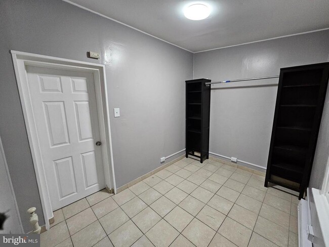 Building Photo - 2223 N Hancock St