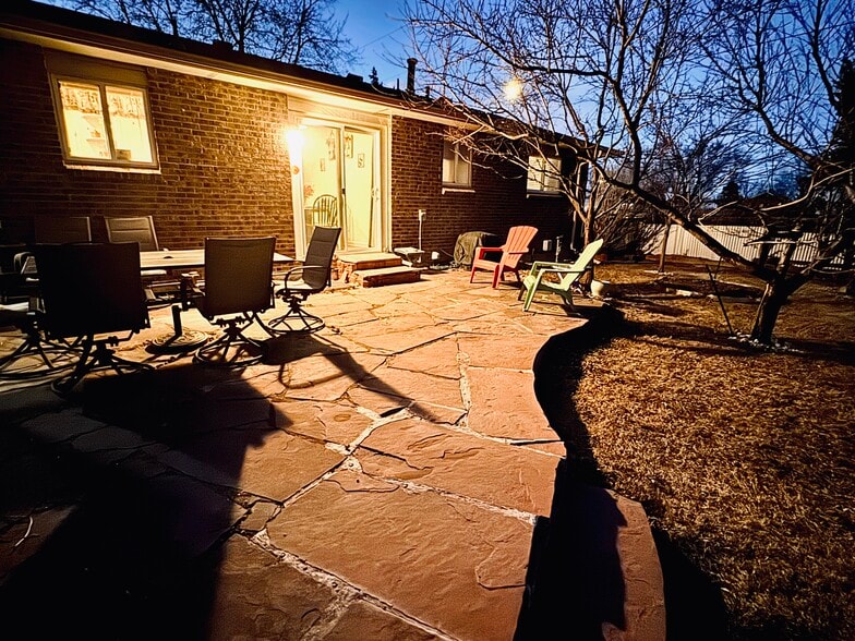 Building Photo - 100 Lawley Dr