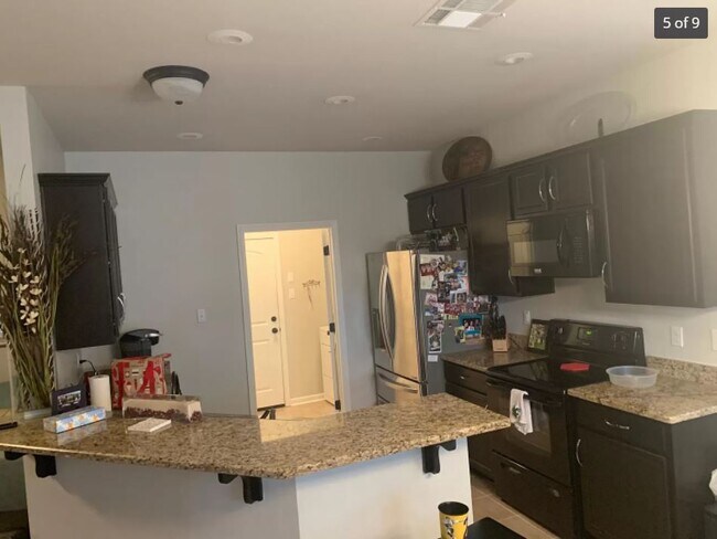 Building Photo - 210 Moss Bluff Dr