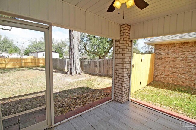 Building Photo - 7408 Oak Lake Blvd