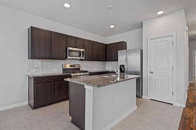 Building Photo - 256 Pelican Bay Cir