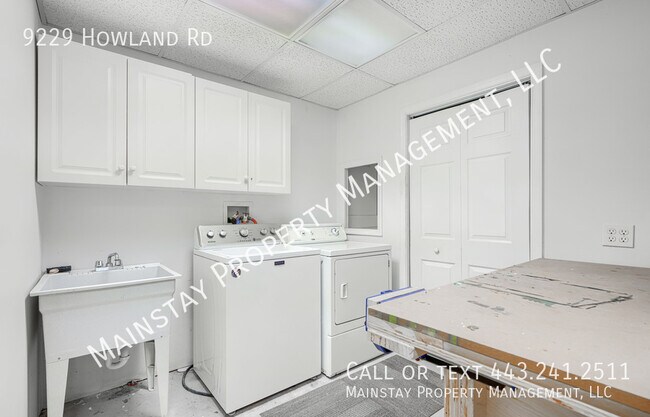 Building Photo - 9229 Howland Rd