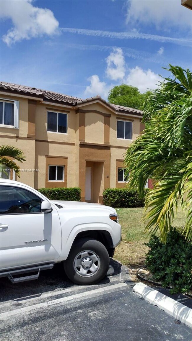 Building Photo - 8382 SW 152nd Ave Cir