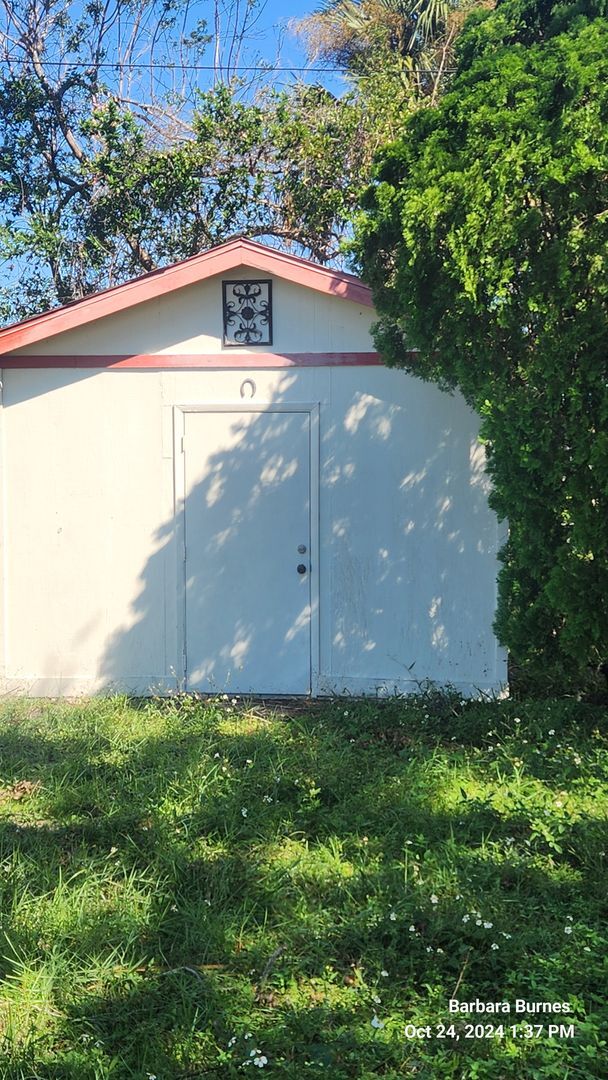 Building Photo - 3 bedroom 2 bath Ormond beach