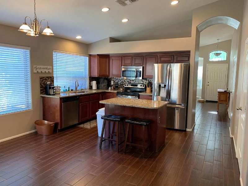 Building Photo - 9842 W Salter Dr