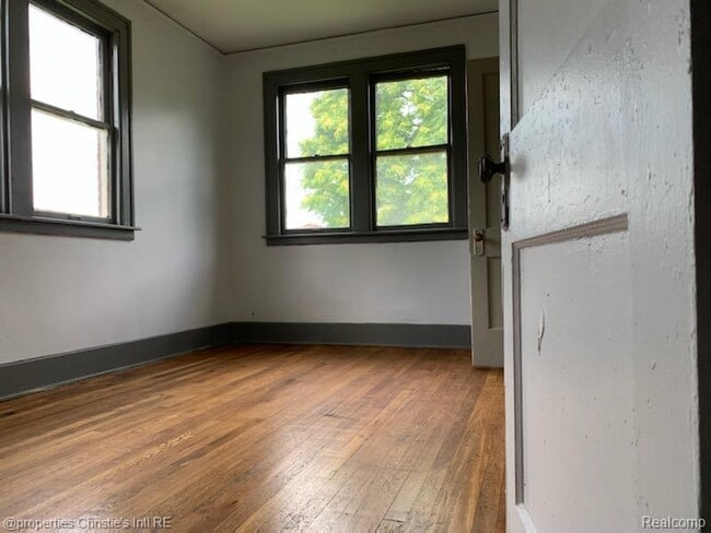 Building Photo - 2286 W Philadelphia St
